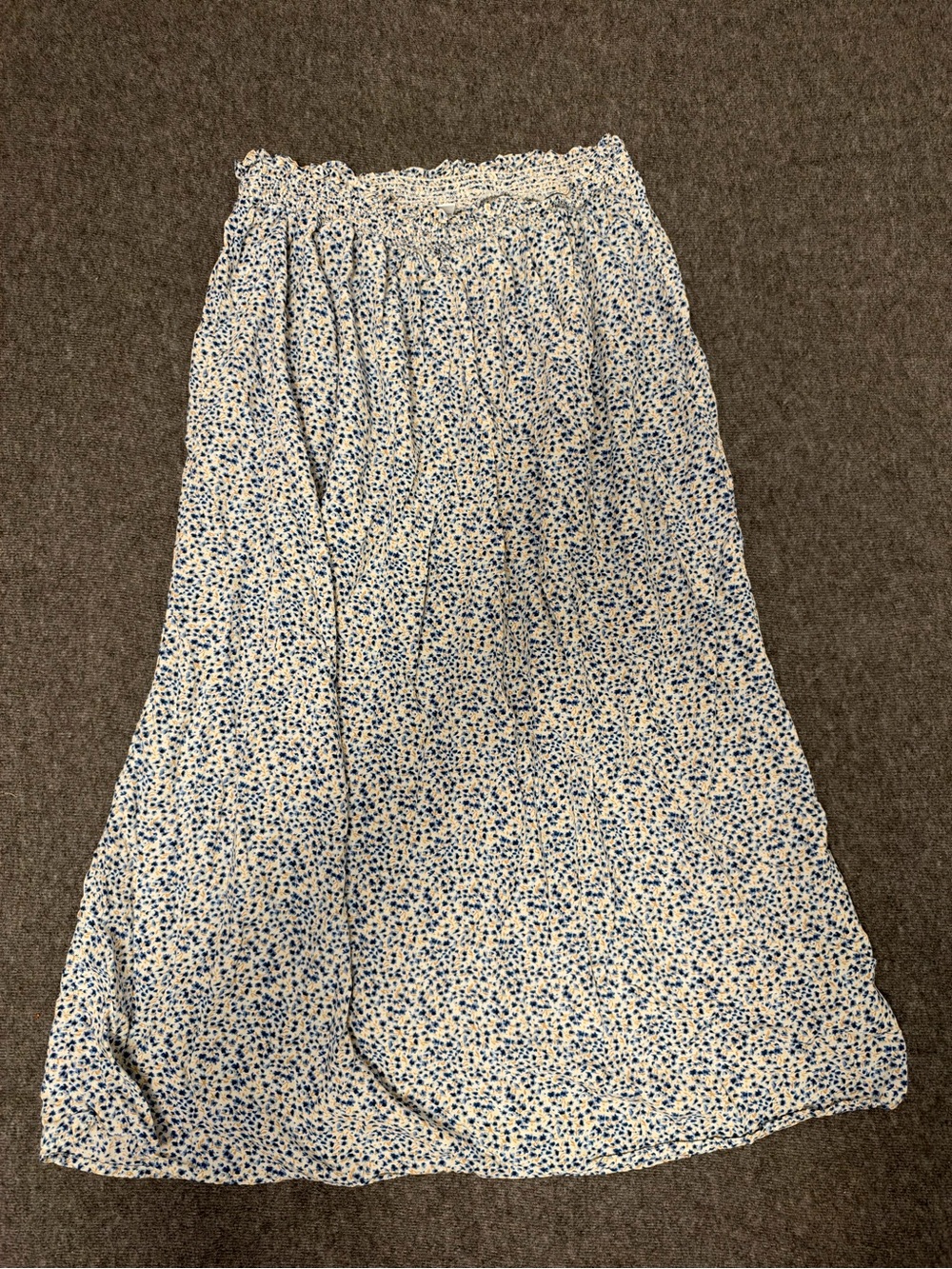 Old Navy Blue Ditsy Floral Smocked Waist Maxi Skirt L